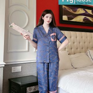 Bộ pijama lửng in chữ valentine